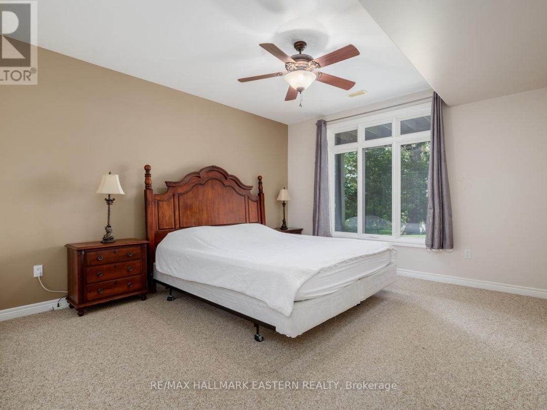 10 EARL KENNEDY ROAD, Sturgeon Lake