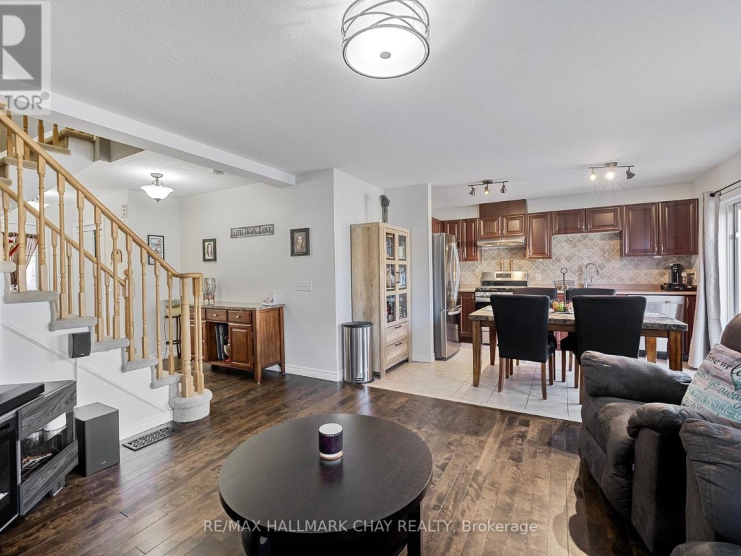 5 800 West Ridge Boulevard, Orillia