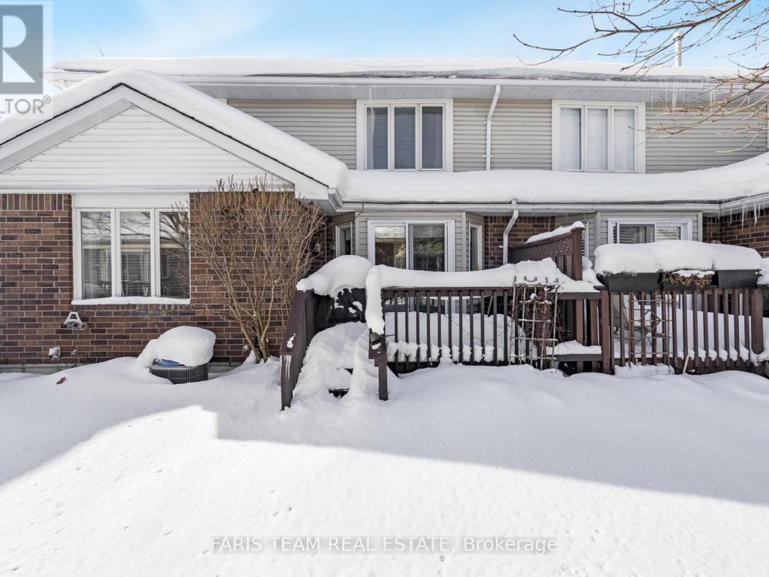422 40 Museum Drive, Orillia