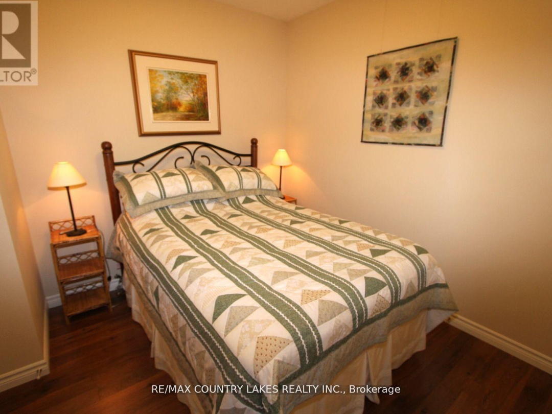 275 MCGUIRE BEACH ROAD, Canal Lake