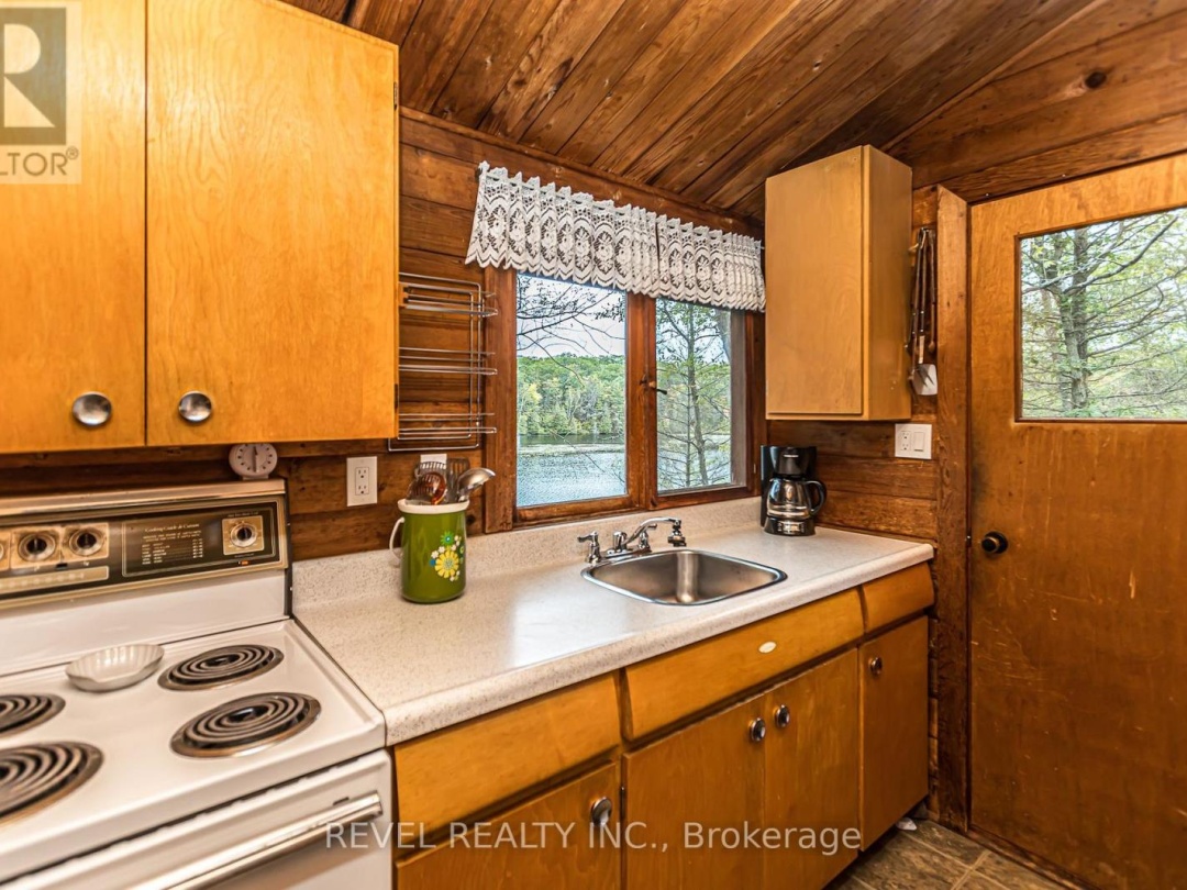 744 10 BAXTER ISLAND, 