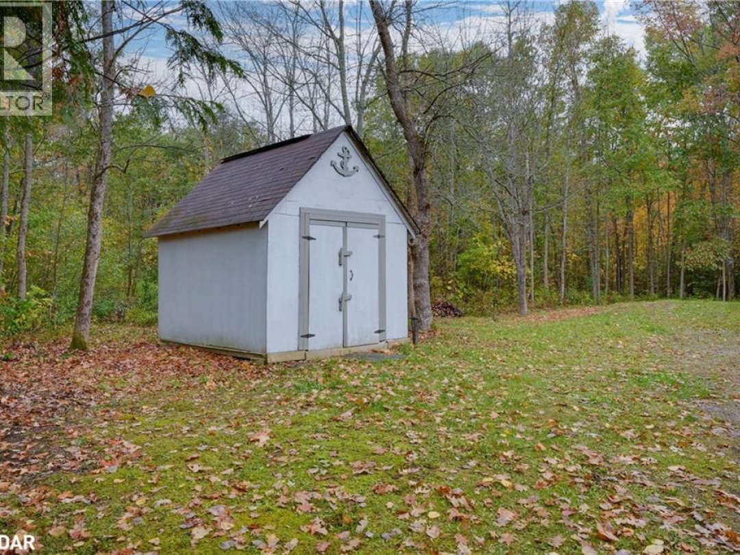 2372 KINNEAR Sideroad, 