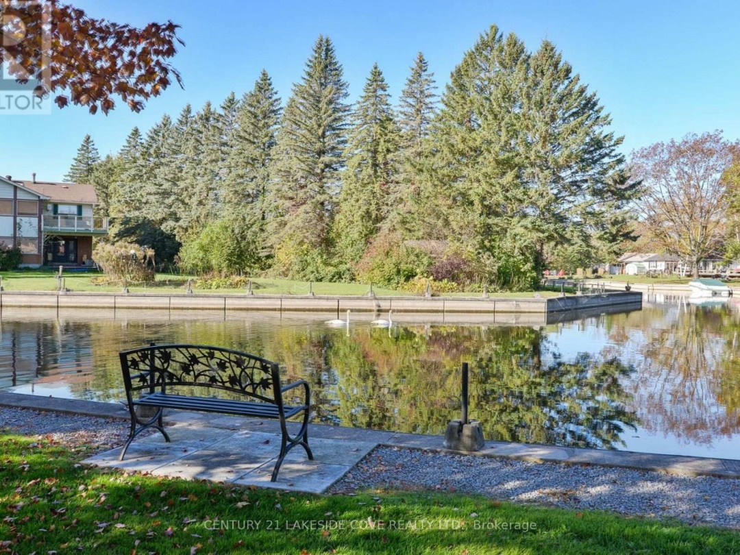 UNIT 6 - 70 LAGUNA PARKWAY, 