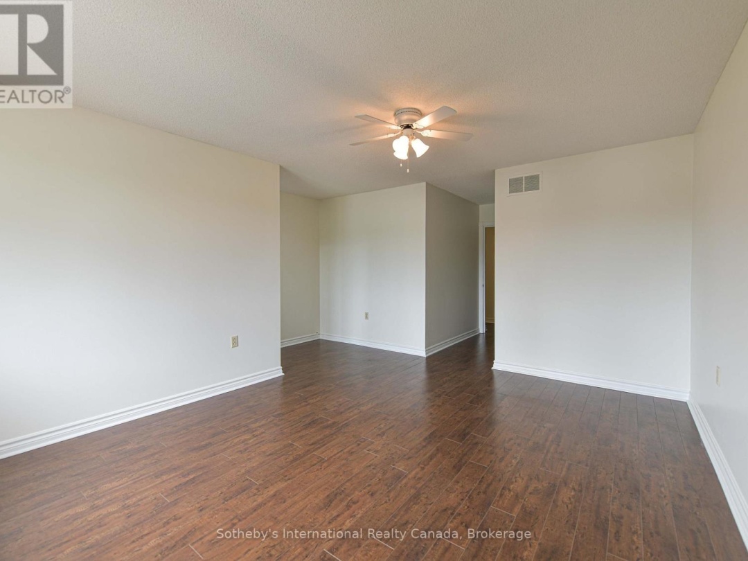 101 - 10 MUSEUM DRIVE, 