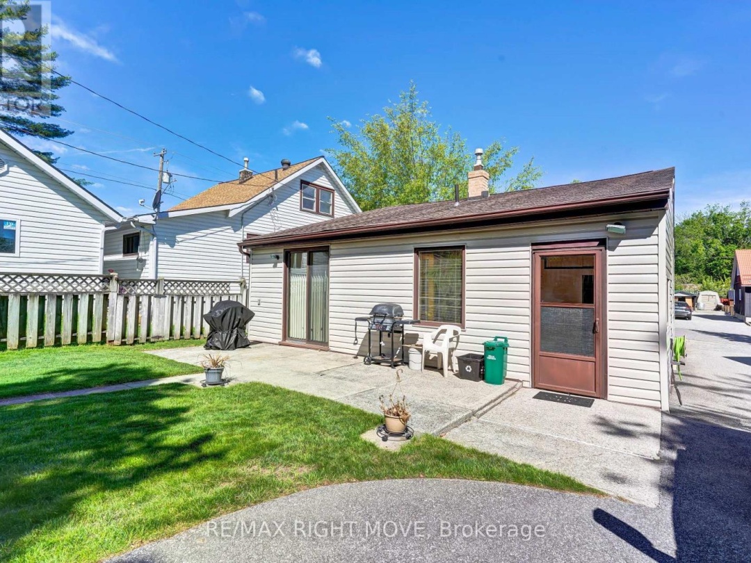 22 Albany Avenue, Orillia