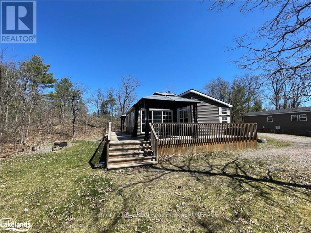 16 Morrison Creek 1336 South Morrison Lake Road, Severn Lake
