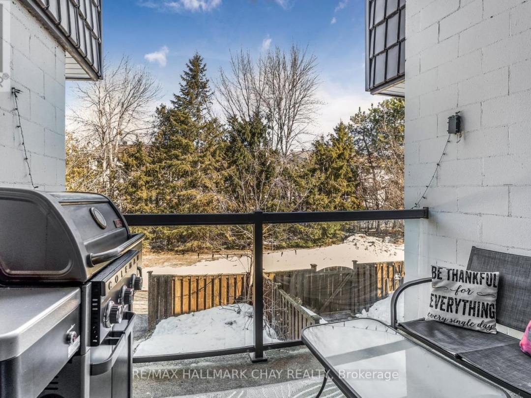27 40 Victoria Crescent, Orillia
