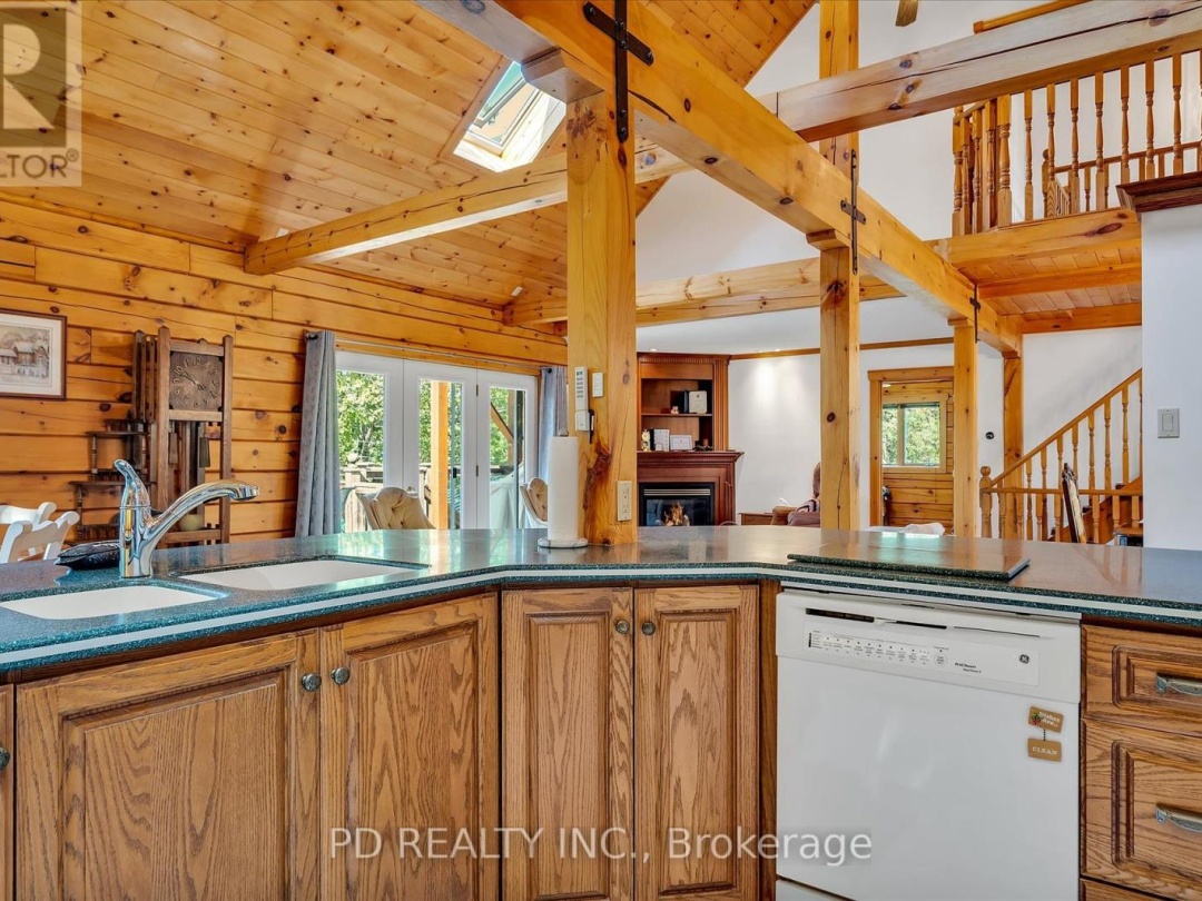 48 Sturgeon Glen Road, Sturgeon Lake