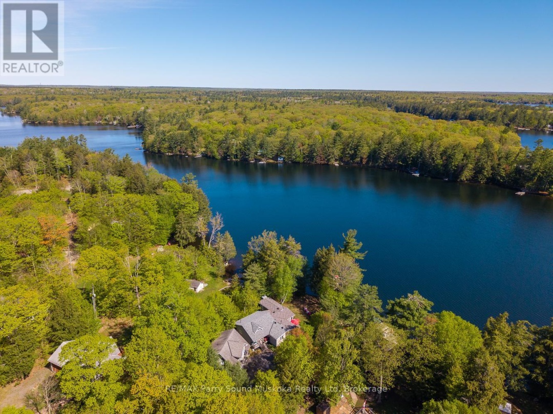3 Maureen Drive, Little Whitefish Lake
