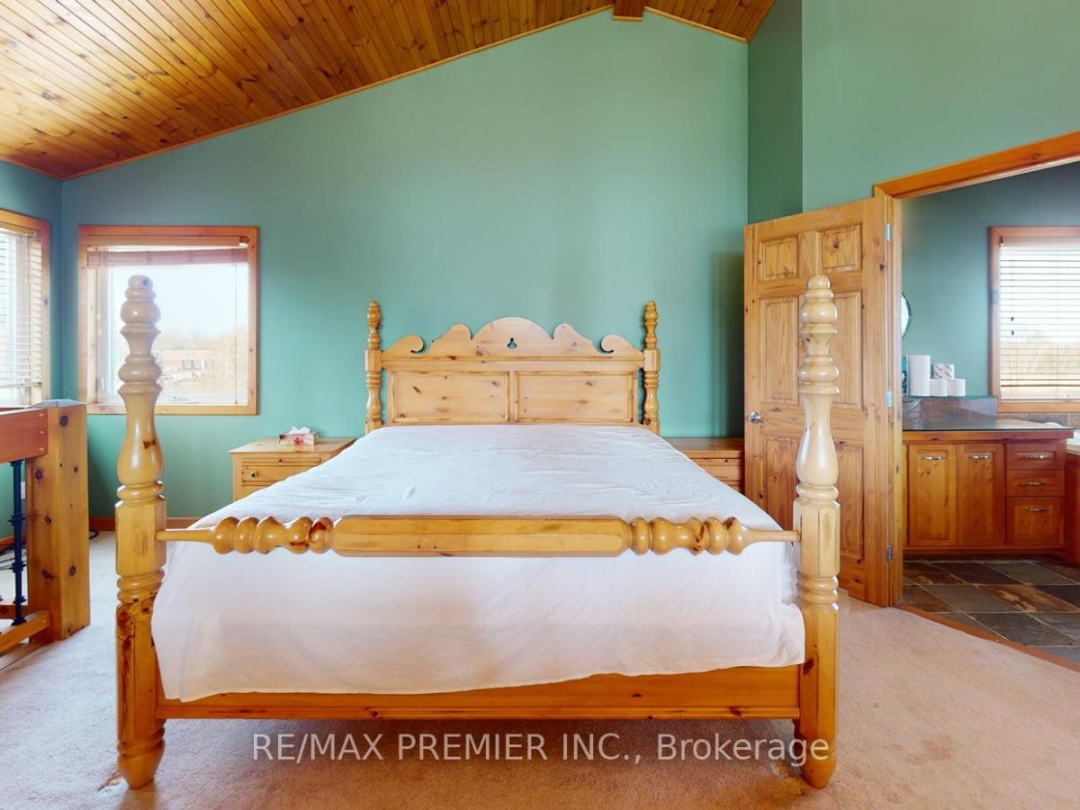 31 PARADISE BOULEVARD, 