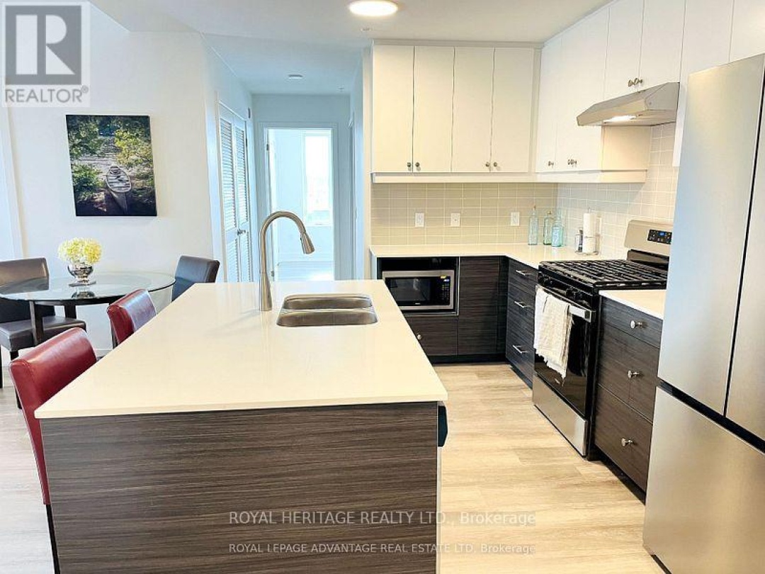 402 - 19B WEST STREET N, 