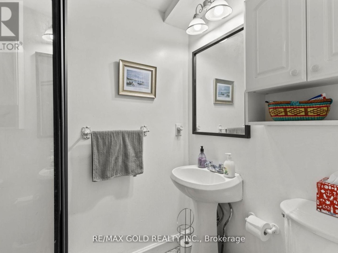 1305 CAROL ANN AVENUE, 