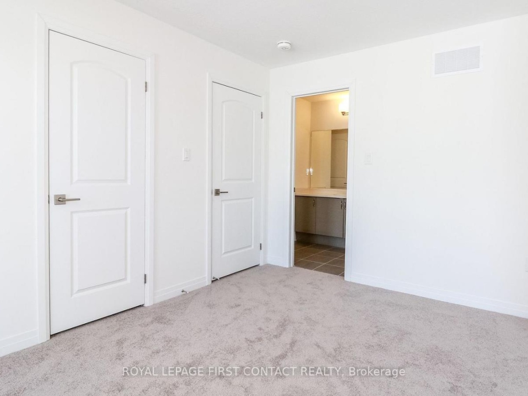 3778 SUNBANK CRESCENT, 