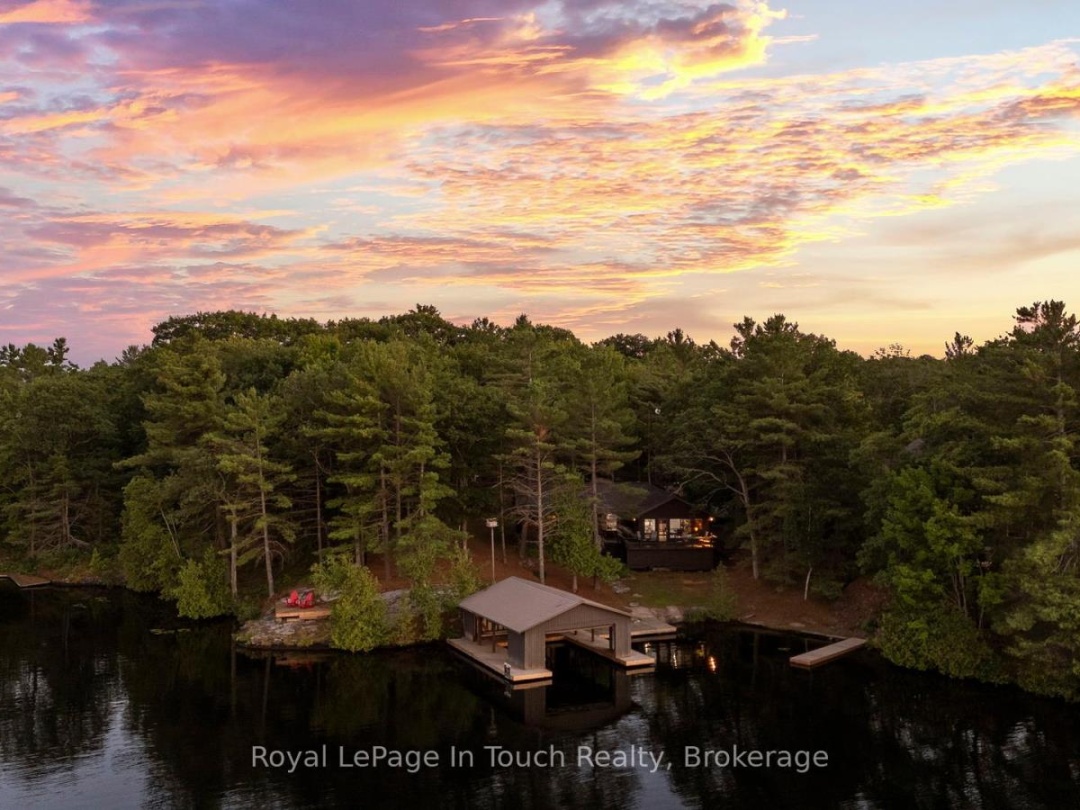 211 PICKEREL POINT ROAD, 