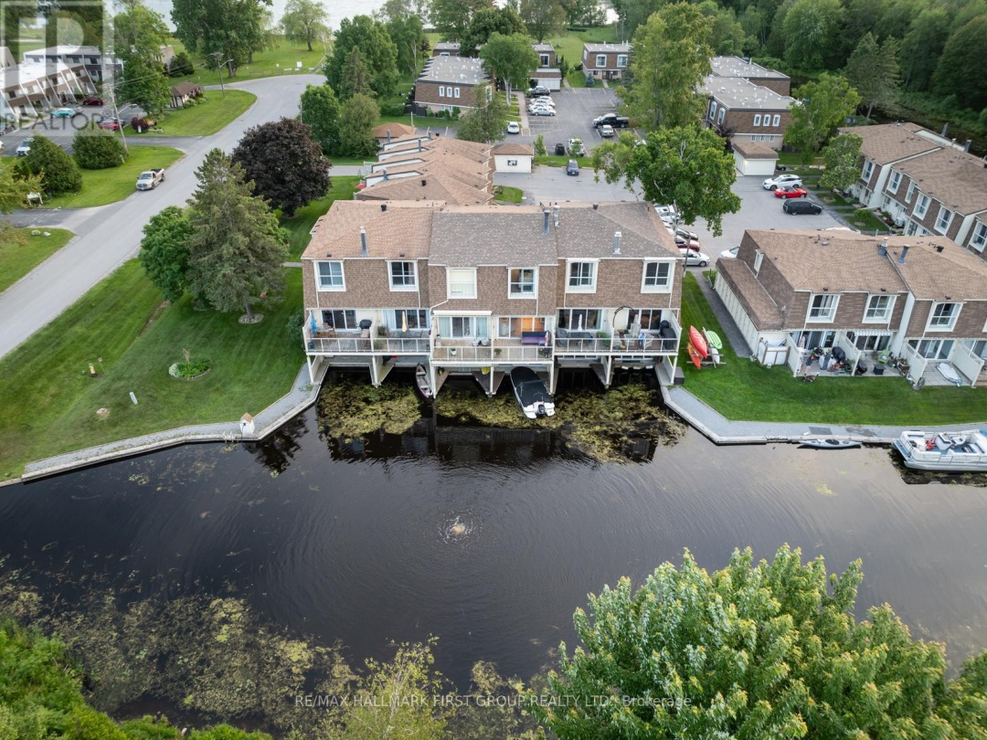 9 4 Paradise Boulevard, Lake Simcoe