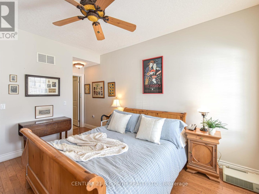 15 - 5 INVERMARA COURT, Lake Simcoe
