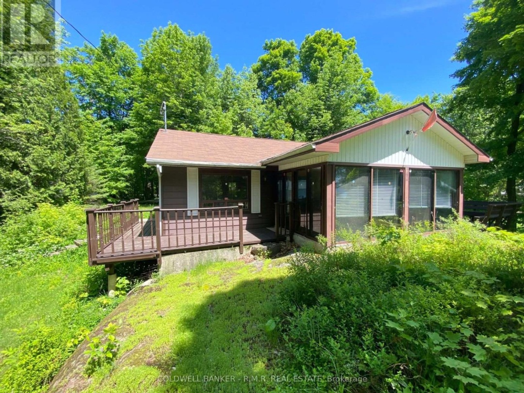 3493 Southwood Beach Boulevard, St John Lake
