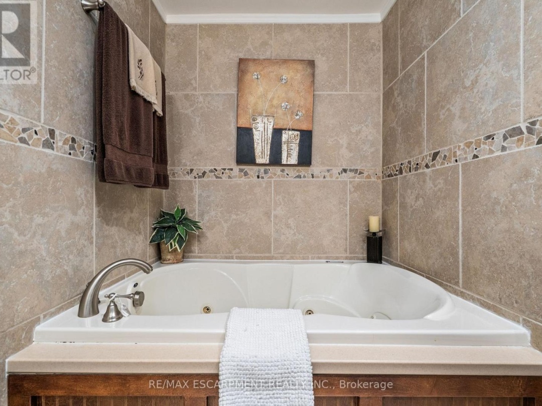 1 - 131 GRANDVIEW HILLTOP DRIVE, 