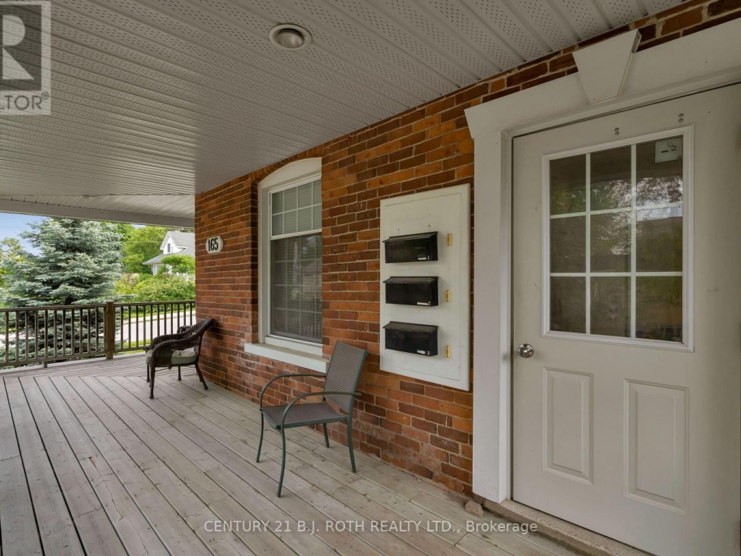 165 PARKVIEW AVENUE, 