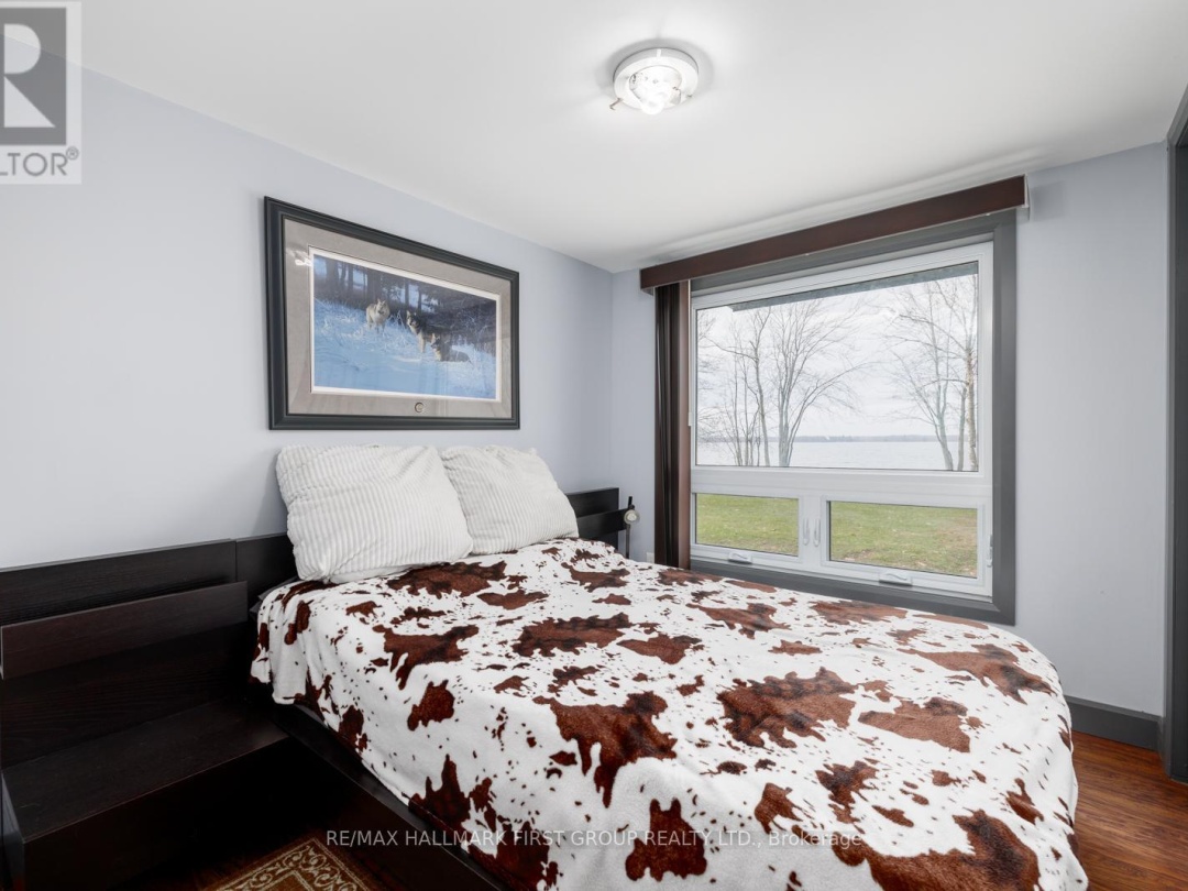 6386 Bluebird Street, St John Lake