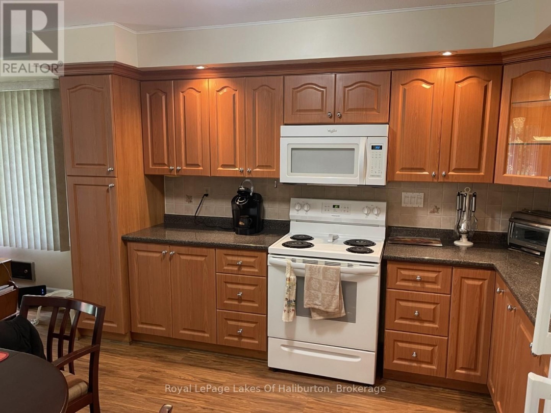 1675 BRAELOCH ROAD, Kennisis Lake