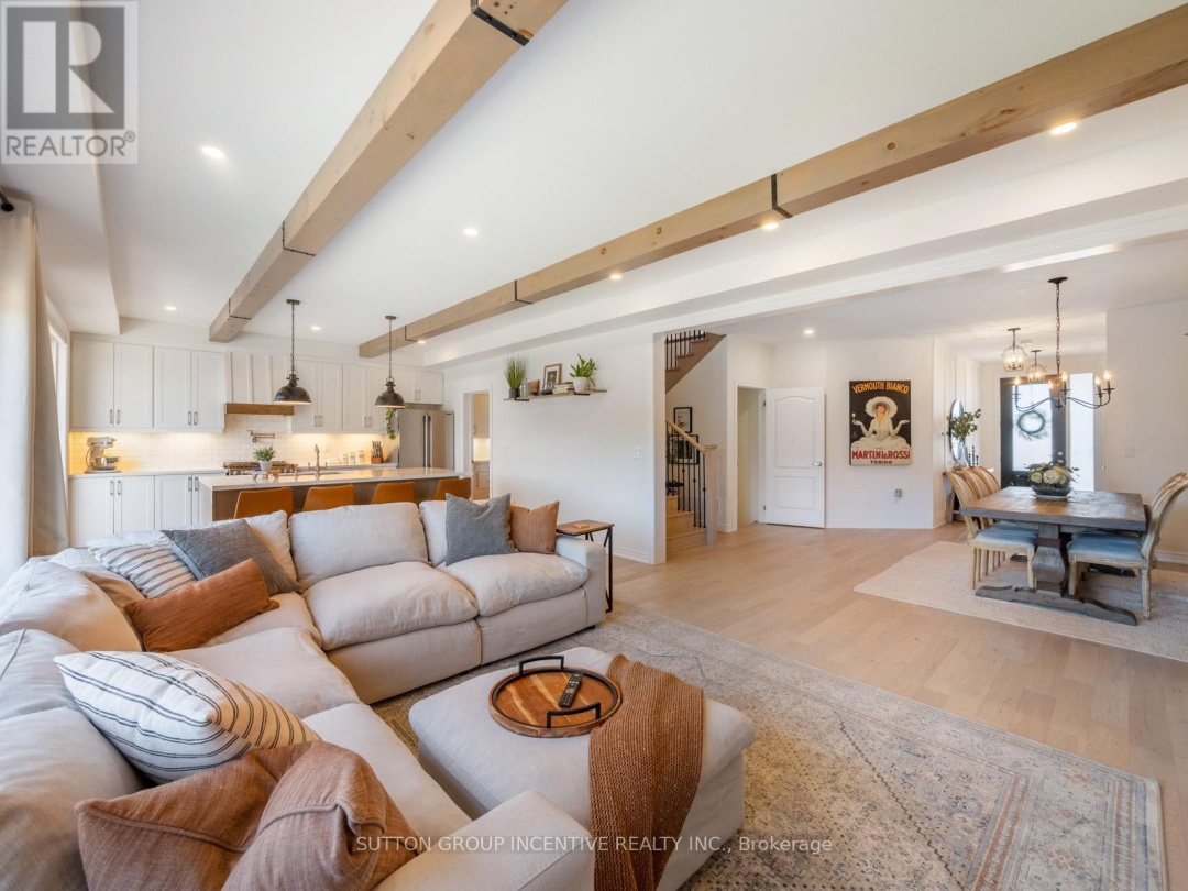3007 Annalysse Drive, Orillia