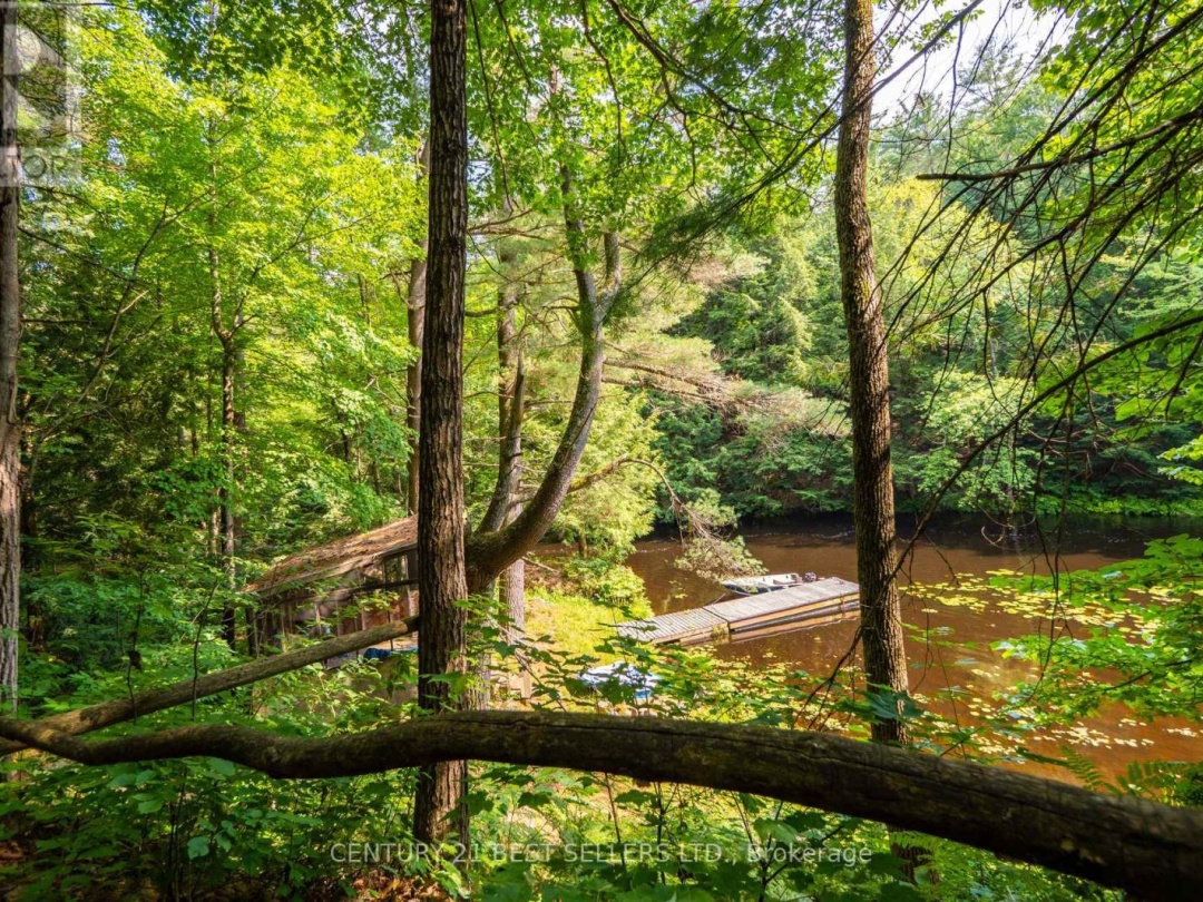 1622 HOUSEYS RAPIDS ROAD, 