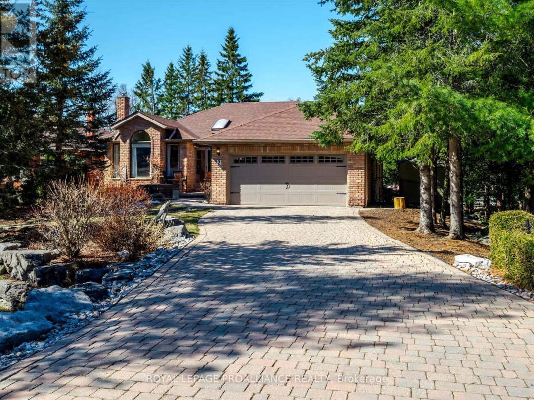 2 Patricia Place, Pigeon Lake