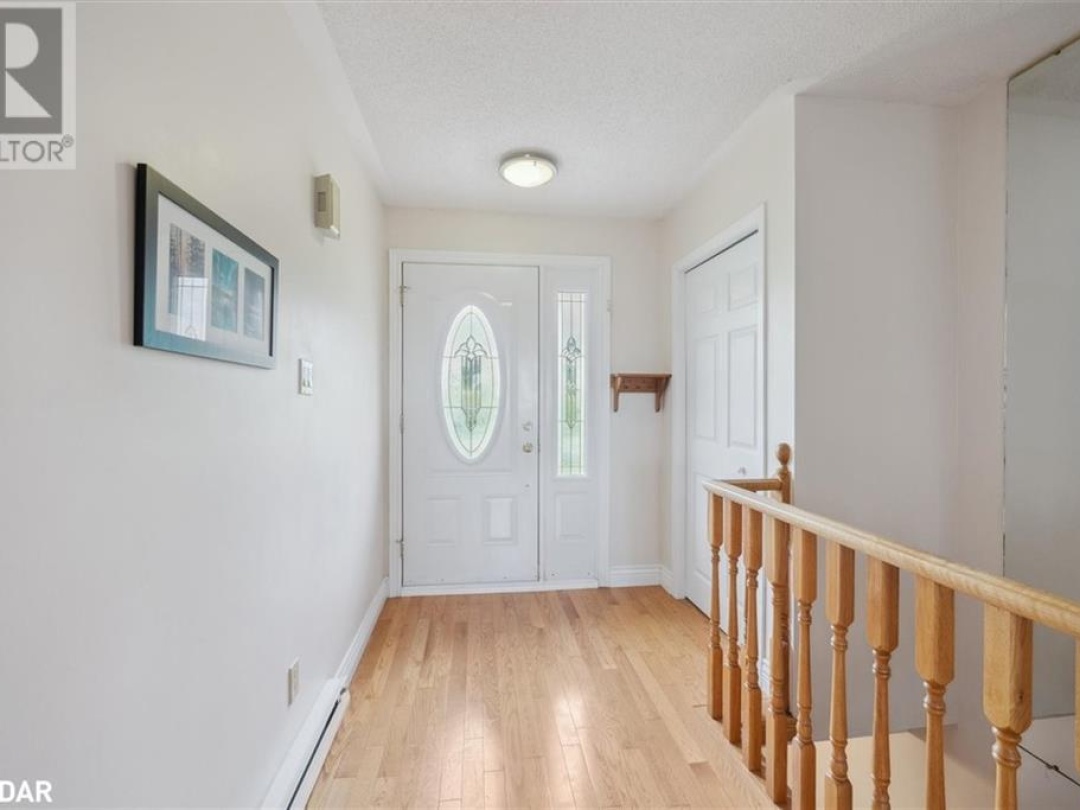 381 Country Club Circle, Pigeon Lake