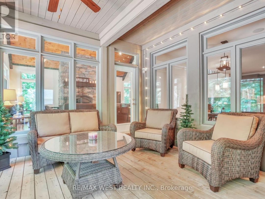 8 WESTWIND COURT, 