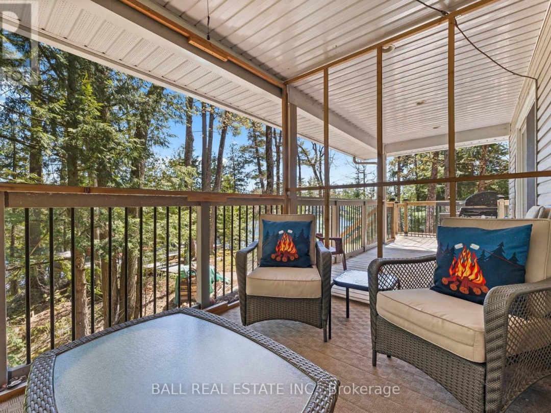 479 East Clear Bay Road, Crystal Lake