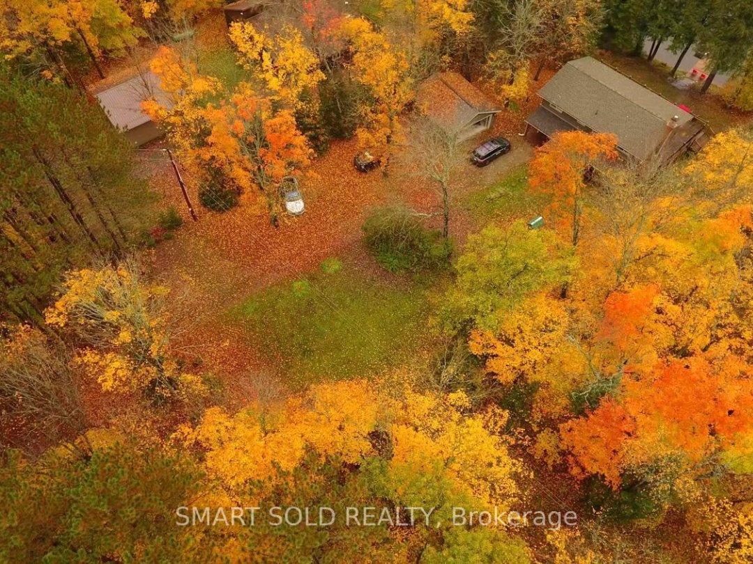 105 MUSKOKA GLENS COTTAGE ROAD, 