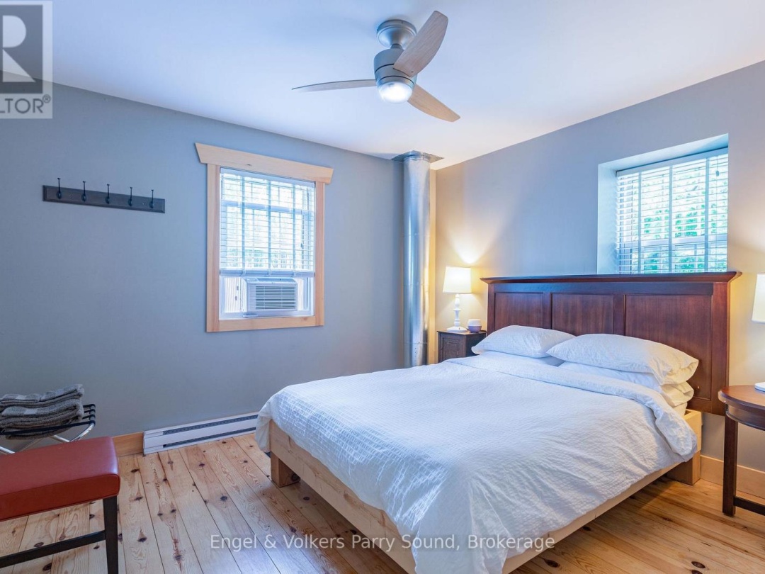 6 HARMONY LANE, 