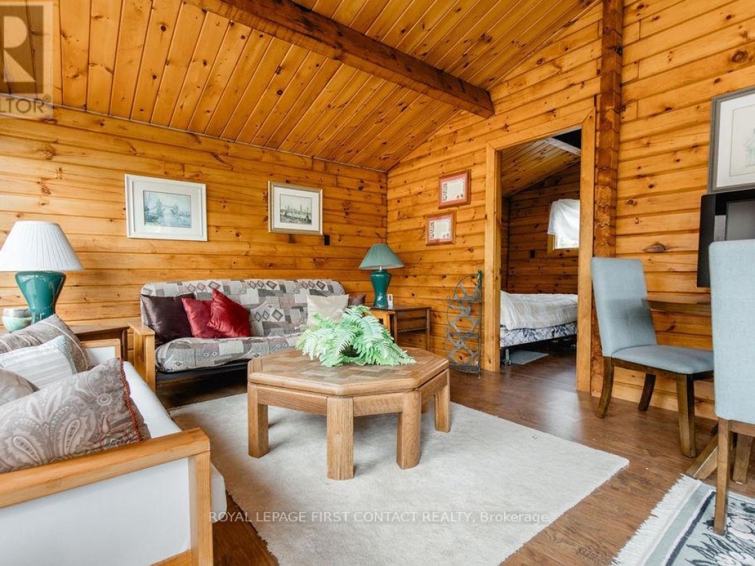 4447 ORKNEY BEACH ROAD, Lake Simcoe