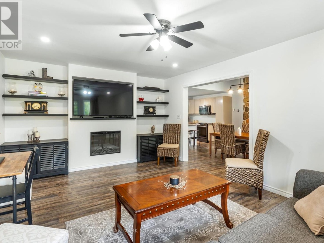 4001 COUNTY 121 ROAD, 
