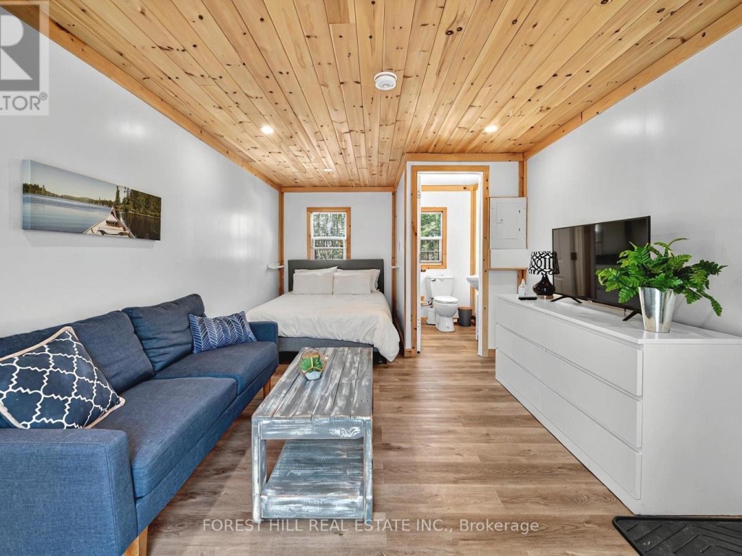 31 Glen Acres Road, Big East Lake