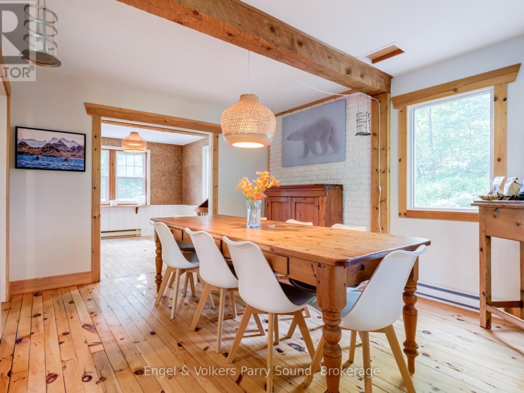 6 HARMONY LANE, 