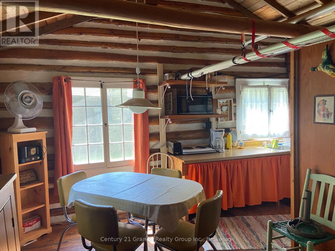 1272 REYNOLDS ROAD, 
