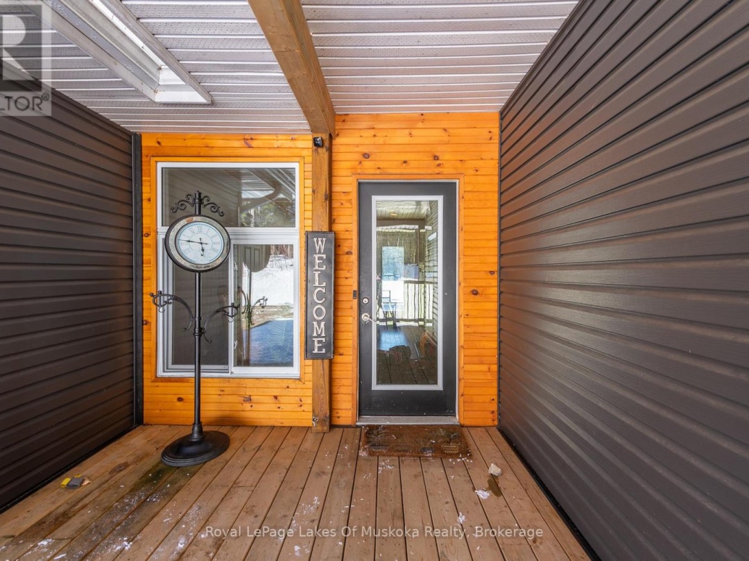1420 Limberlost Road, Pell Lake