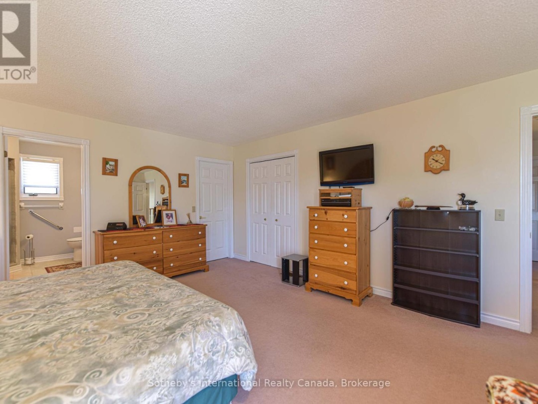 104 10 Museum Drive, Orillia
