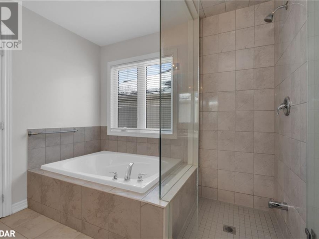 24 Churchlea Mews, Orillia