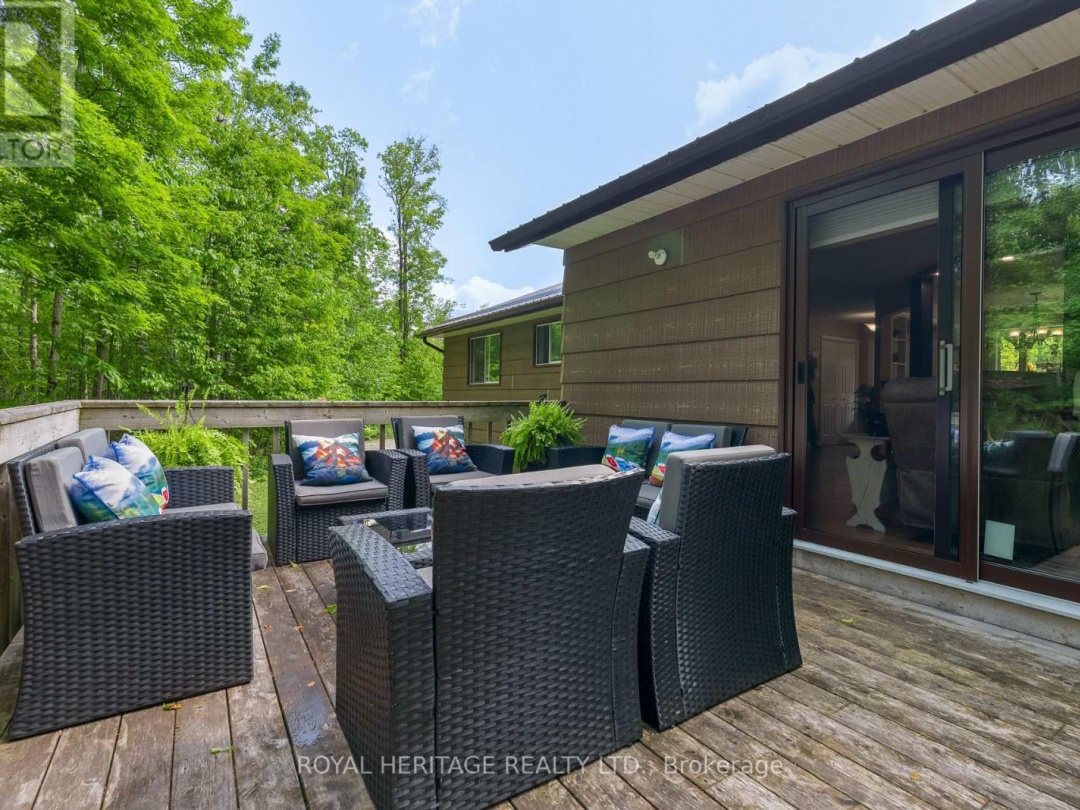 65 BESSIE AVENUE N, 