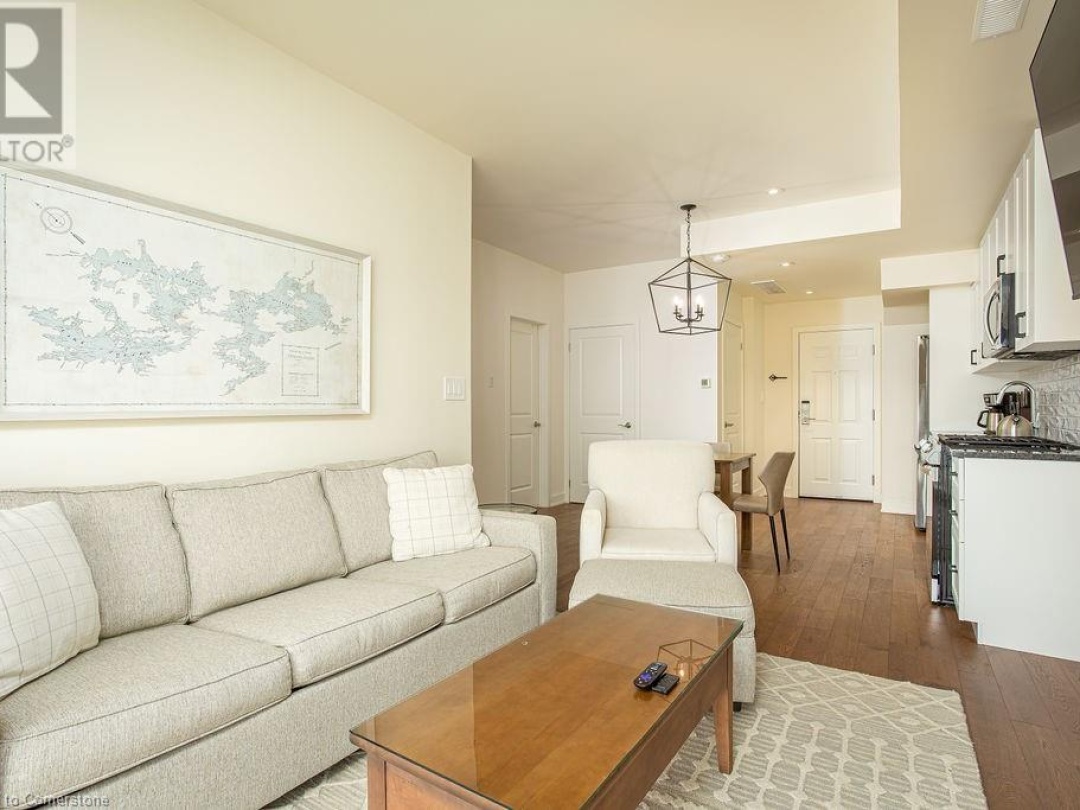 1869 Muskoka 118 Road W Unit# Btv 105, Lake Muskoka