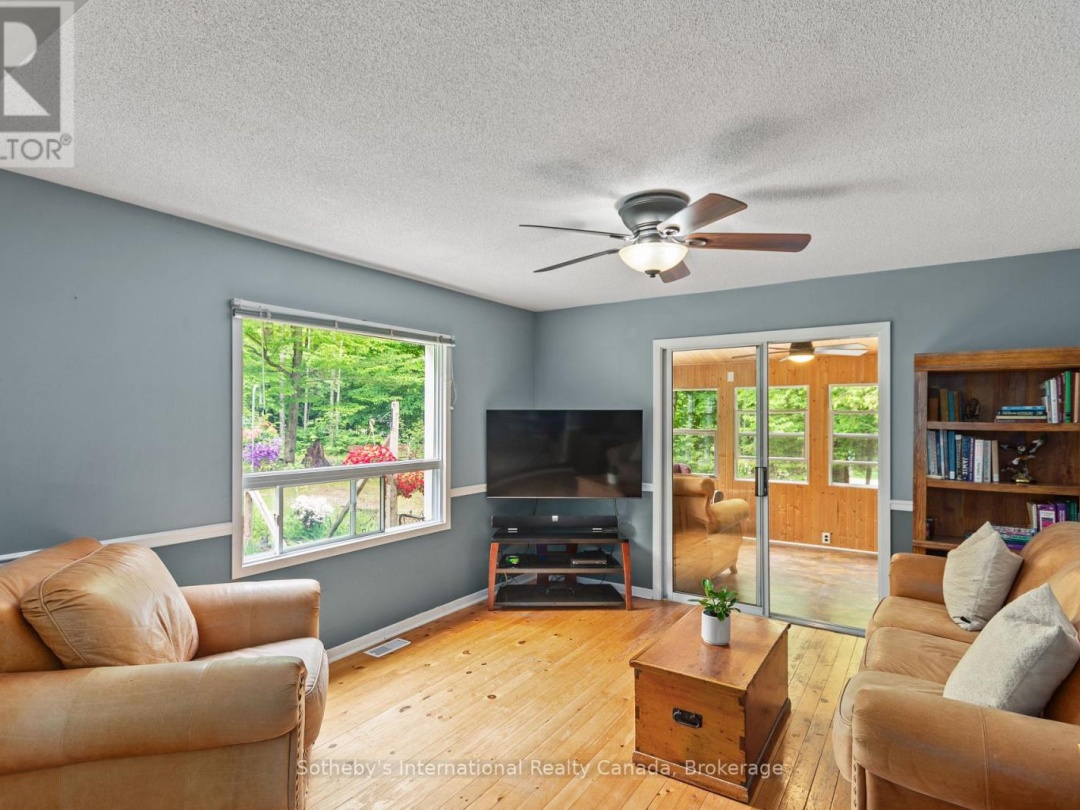 31 MEADOWS AVENUE, 