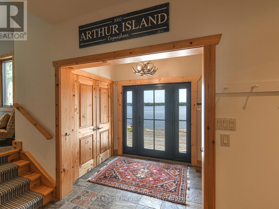 4 IS 2075 ARTHUR ISLAND, GEORGIAN BAY, 