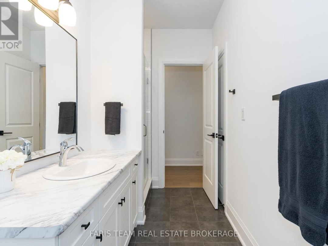 17 CLYDESDALE COURT, 