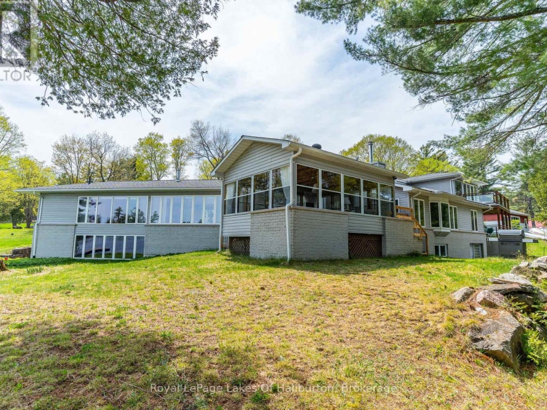 1089 PIONEER ROAD, Gooderham Lake