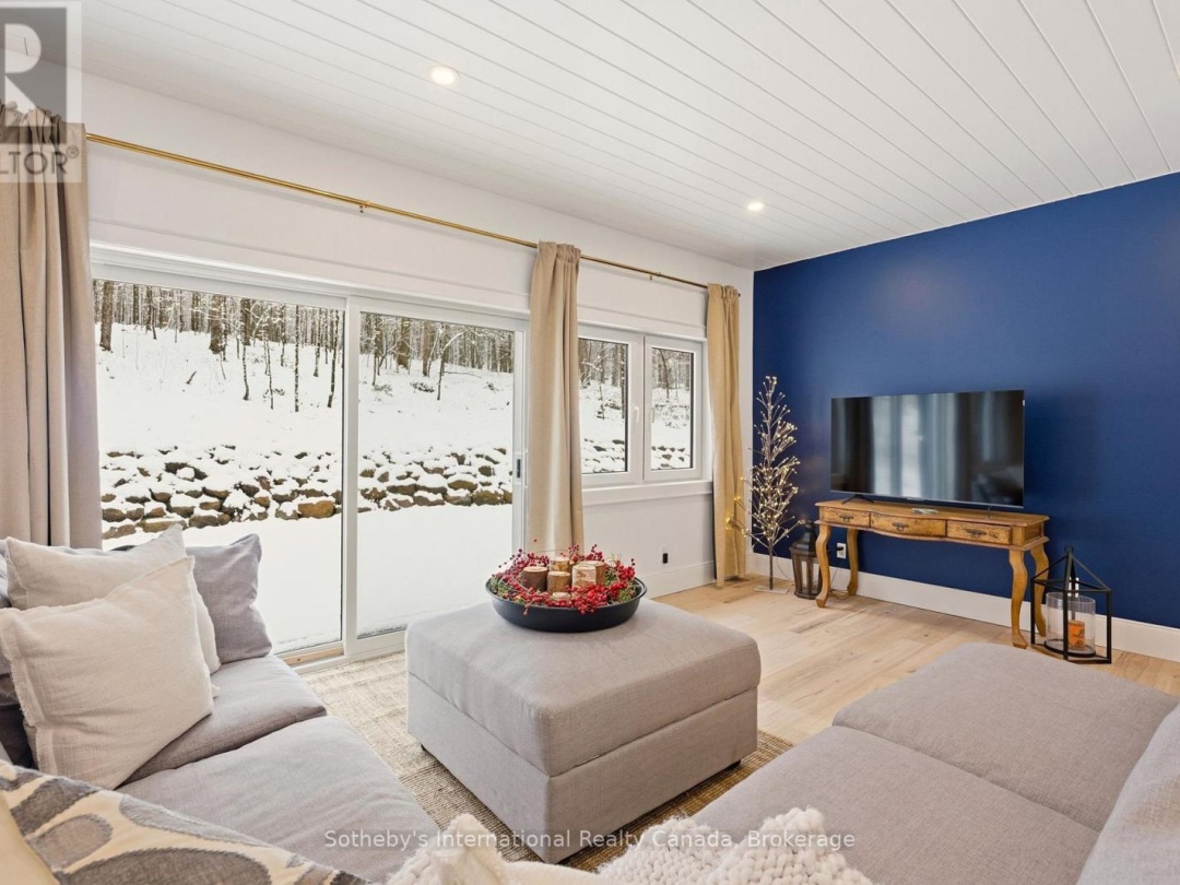 2435 RAVENSCLIFFE ROAD, 