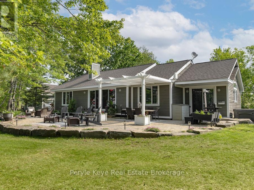 118 ROBIN ROAD, 