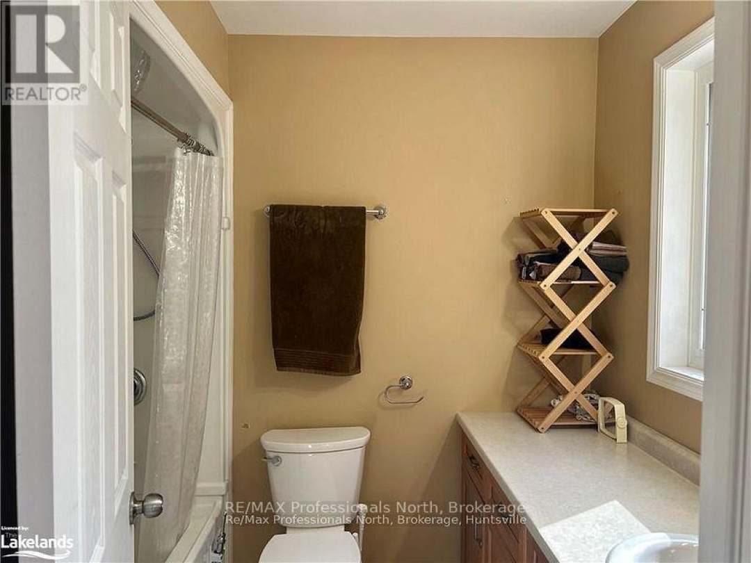 20 1591 Hidden Valley Road, Peninsula Lake